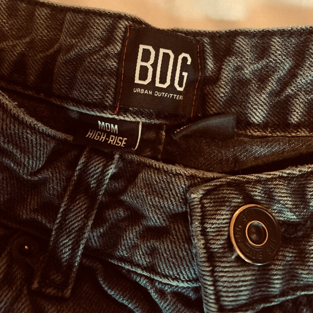I’m selling urban outfitter jeans!